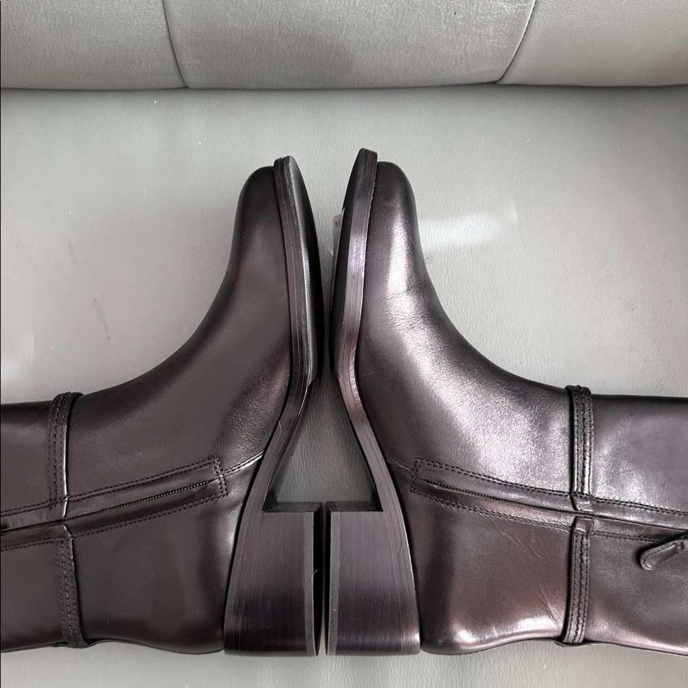 Tory Burch NWT Miller 45MM Leather Ankle Bootie - Picture 7 of 9